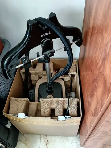 Tefal Standing Steam Iron