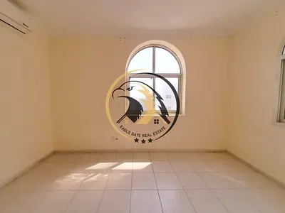 New muwaileh area 1bhk just in 29k with balcony family building at prime location