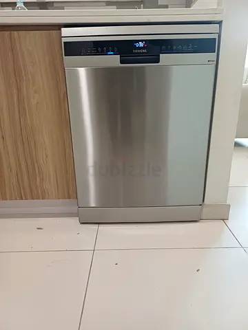 Siemens iq300 Model Dishwasher Three Rack