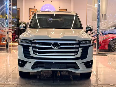 TOYOTA LAND CRUISER VXR NON-TURBO – GCC AL-FUTTAIM – ONLY 3000 KM