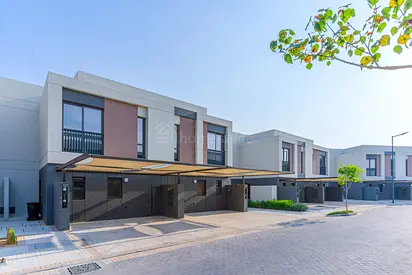 Ready To Move In | Single Row | Spacious