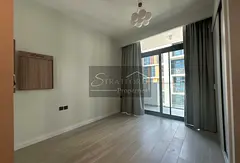 Modern Studio | Ready to move | Balcony