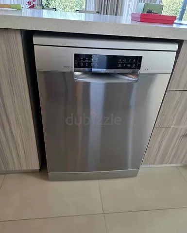 Bosch series 8 dishwasher 3 sholf steel body