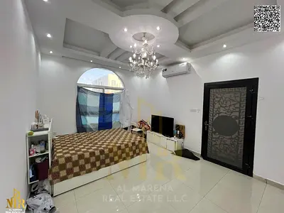 فيلا مودرن مميزة على شارع الزوبير | أرضي وأول وروف | 3 غرف نوم ماستر | السعر شامل الكهرباء والمياه والمكيفات | موقع مميز | سعر تنافسي وفرصة تملك ممتاز