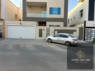 5 Master BR Villa - Direct On MBZ Road - Spacious Space - MudRoom - Hall - Majlis - Automatic Garag