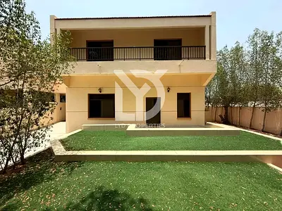 Family-Friendly 4BR + Maid Villa | Shared Pool | Walk to Parks & Shops