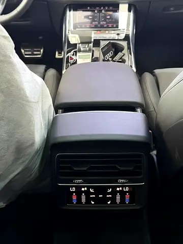 2026 AUDI RS Q8 照片 14