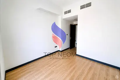 VACANT - PEACEFUL ENVIRONMENT - BOOK NOW !