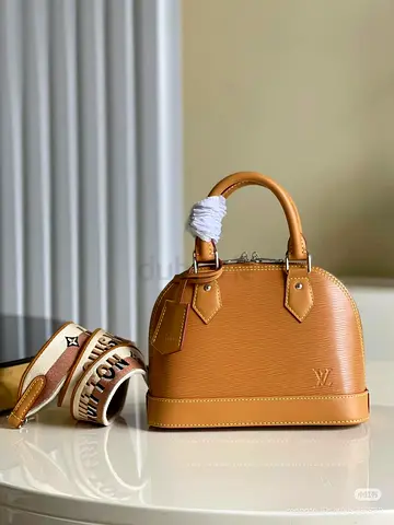 Louis vuitton Alma BB handbag
