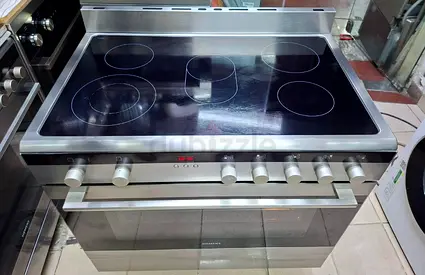 Siemens New Model Full Electric Ceramic Cooker. 90Cm.