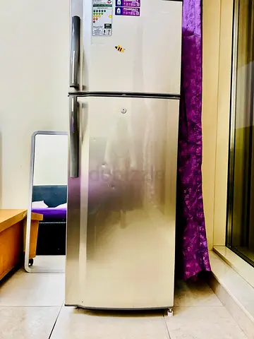 Silver double-door westpoint refrigerator - good working condition