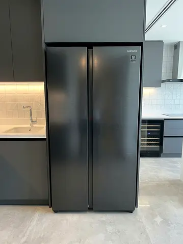 Samsung Side-by-Side Fridge Freezer – New Model, Slightly Used