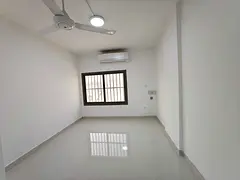 Spacious Studio // Neat & Clean // Close To Metro