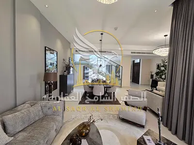 Luxury 5 Bedroom Villa with Living Room for Annual Rent in Al Qouz Sharjah 3 Covered Parking Spaces Ultra Super Lux Finishing 6 Modern Bathrooms 2 Flo
