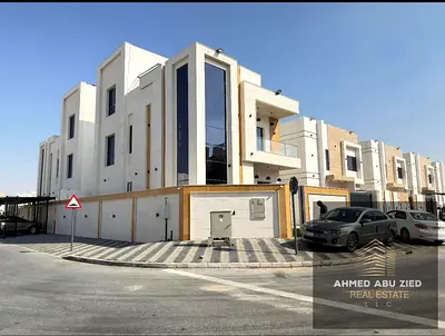 A unique opportunity to rent a spacious corner villa in a quiet and prime location in Al Zahiyah, Ajman. Featuring large areas and a practical design