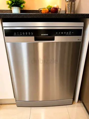 Siemens freestanding stainless steel  latest model iq500 three racks dishwasher - good condition