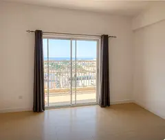 Two bedrooms and a living room with a full sea view | Free air conditioning | Free maintenance | Spa