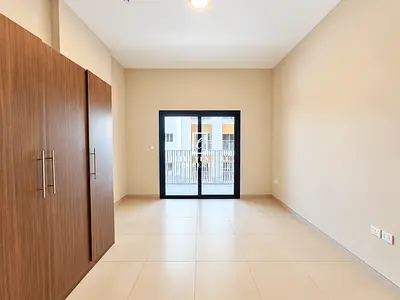 MODERN LIVING | SPACIOUS | PRIME LOCATION