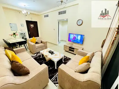 Sharjah, Al Taawun: Apartment with a bedroom, living room, kitchen, bathroom, and balcony.
