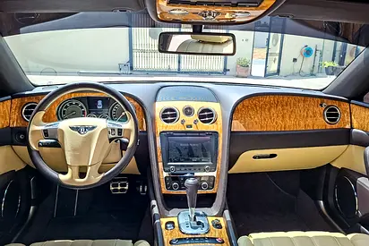2015 Bentley FLYING SPUR photo 9