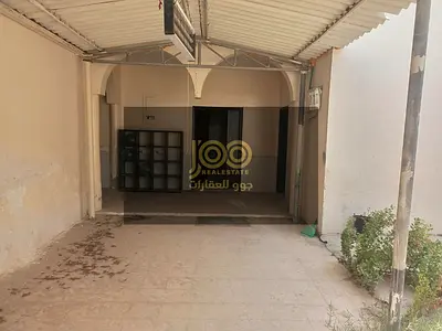 Comfortable and practical living in a convenient location, with a well-planned layout and a reasonable rental price.