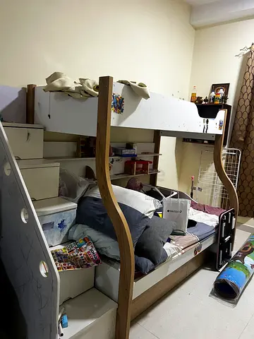Kidz double bed with steps