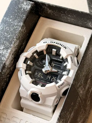 Casio G-Shock GA-700-7ADR – White – Full Set