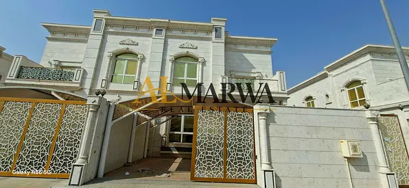 Spacious new 5BR Villa Modern ready to move