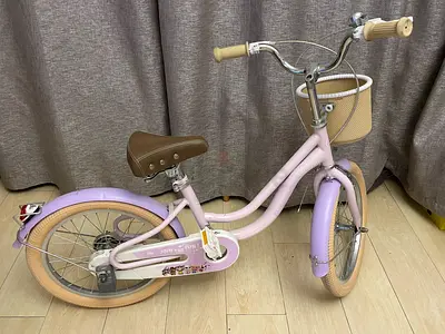 Brand new kids cycle