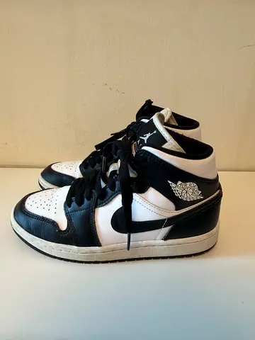 Nike Air Jordan 1s white and black