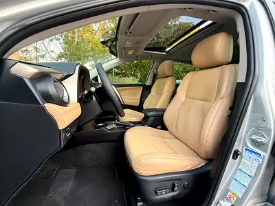 2015 Toyota RAV 4 照片 11
