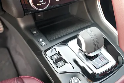 صورة مصغرة 12 لـ 2024 Jaguar E-PACE