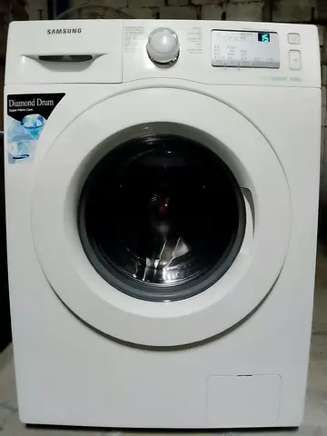 Samsung washing machine good working good condition 6 kg