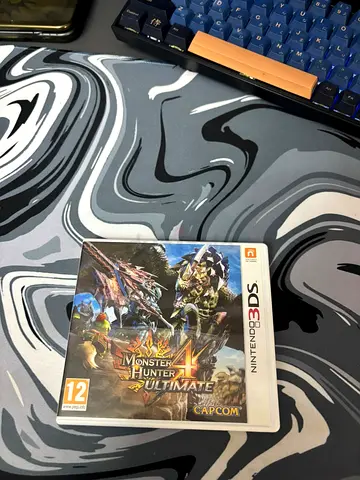Monster hunter 4 ultimate game for 3DS