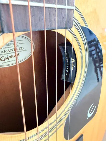 Epiphone / Acoustic Guitar (used) - Good working condition