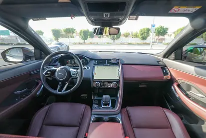 صورة 7 لـ 2024 Jaguar E-PACE