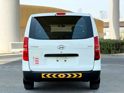 2014 Hyundai H1 photo 4