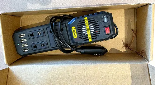 Spark 200W car power inverter, 12V DC to 220V AC, 4 USB, LCD, never used