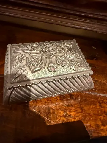 Collection of vintage boxes