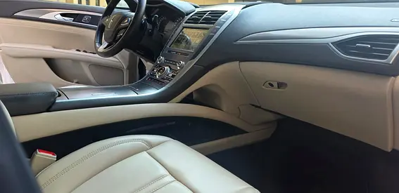 صورة 13 لـ 2019 Lincoln MKZ