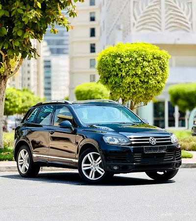 Volkswagen Touareg R-Line 2012 | GCC Specs | Low Mileage