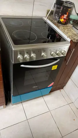 Midea Electric Ceramic Hob Cooking range- Good Working Condition