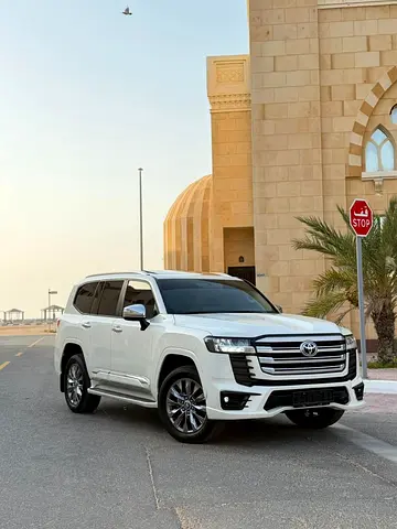 Brand New Toyota Land Cruiser 2025 VX | GCC Specs | Luxury & Power