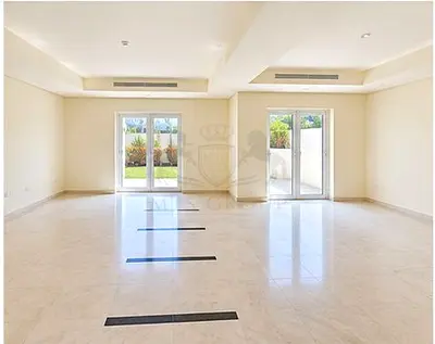 Ready to Move I Family Townhouse | Prime Location
