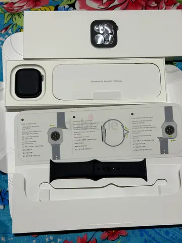 Apple Watch Series 11 42mm Jet Black