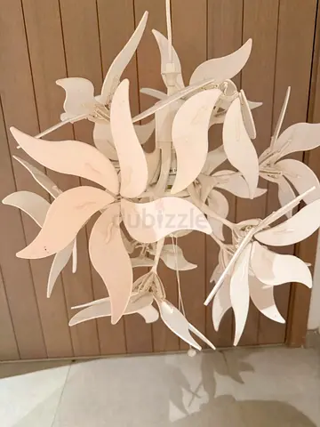 White Floral Pendant Ceiling Light - Decorative Chandelier