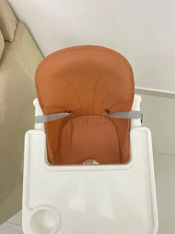 Easy-to-clean high chair seat cushion / insert (beige) - very good condition