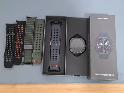 Samsung Galaxy Watch Ultra2 with extra straps - Flawless Condition