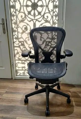 Herman Miller Aeron Chair Size B Fully Loaded with Posture Fit Support