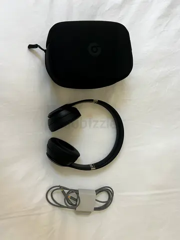 Beats Solo 4 Black - Perfect Condition Never Used